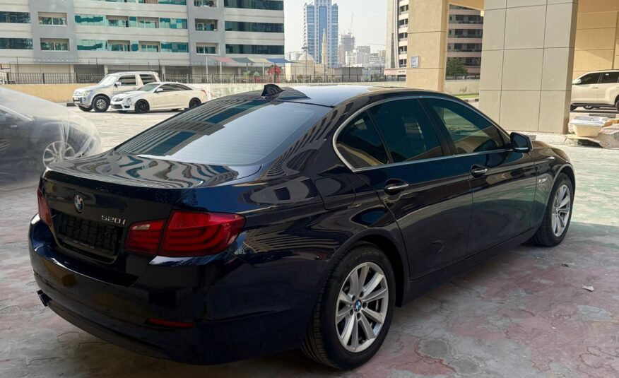 BMW 520i