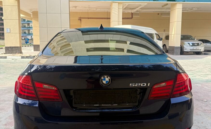 BMW 520i