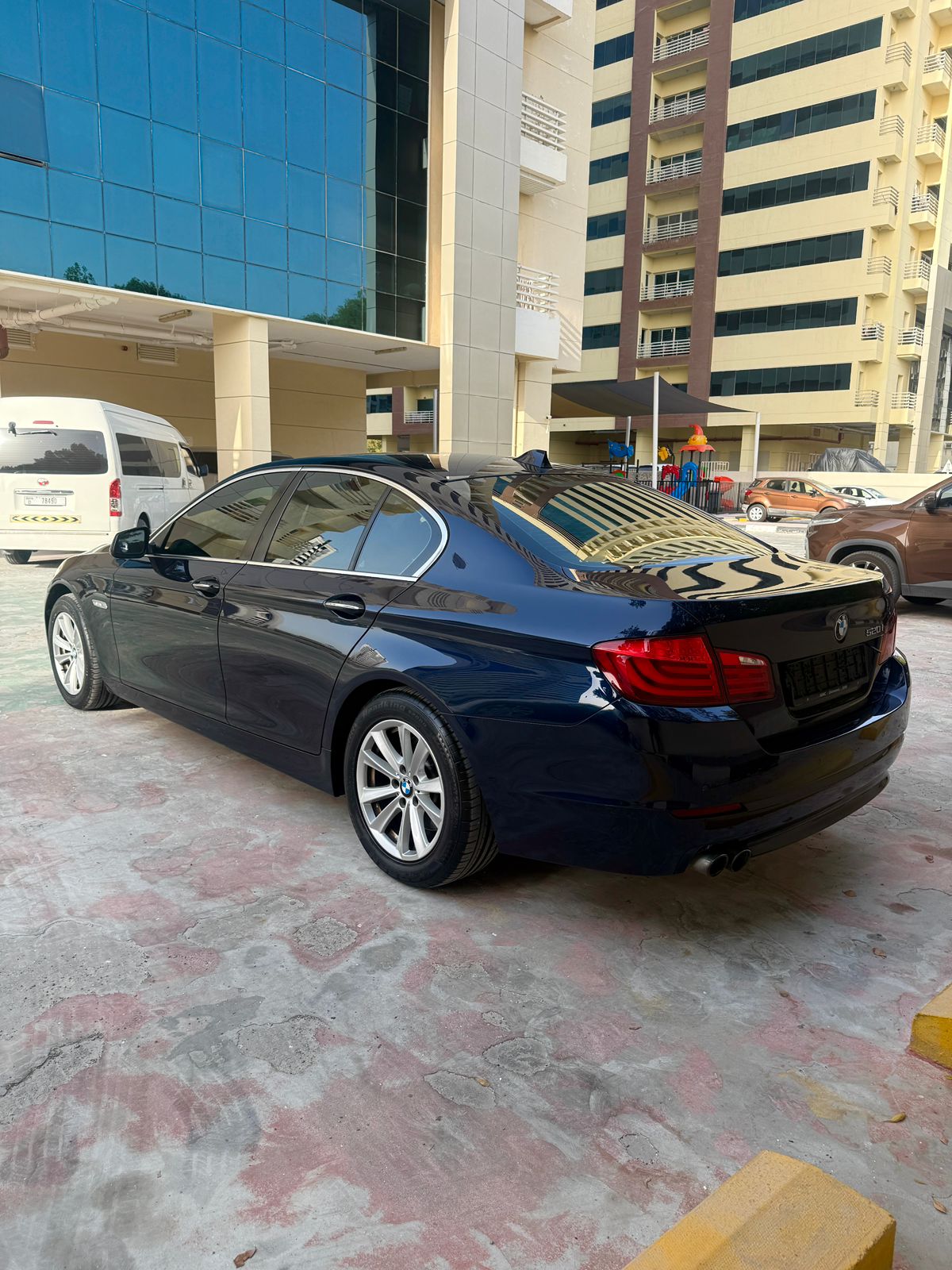 BMW 520i