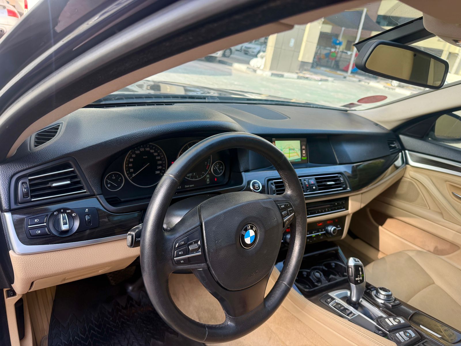 BMW 520i