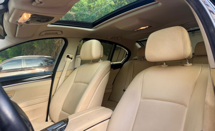 BMW 520i