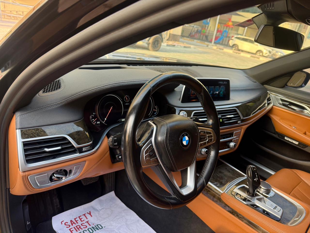 BMW 730Li