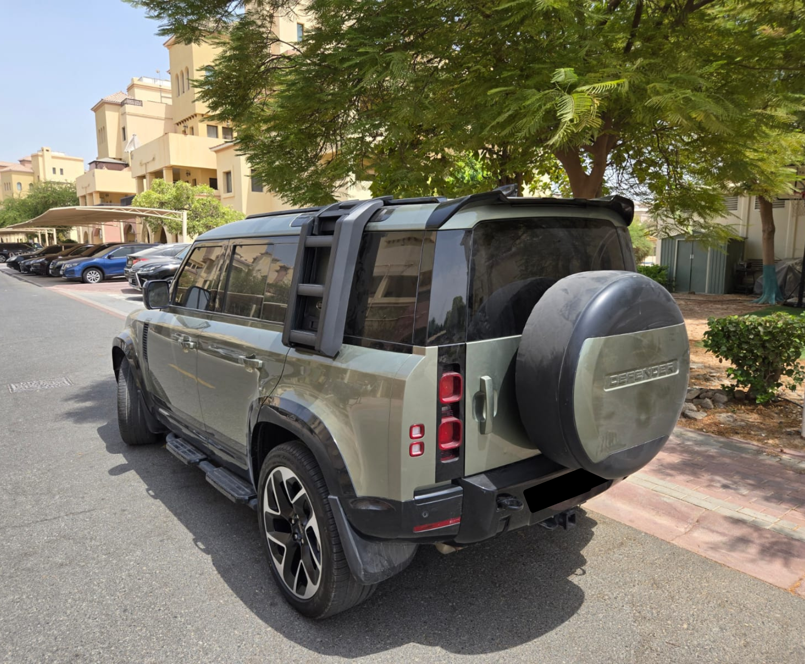 Range Rover Defender