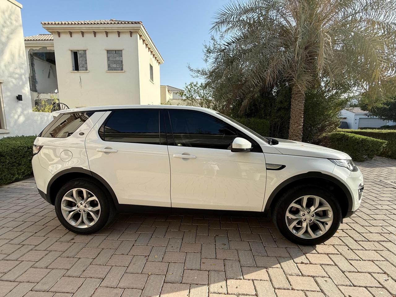 Land Rover – Range Rover Discovery Sport