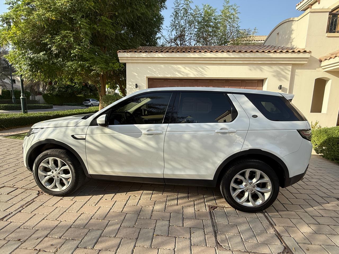 Land Rover – Range Rover Discovery Sport