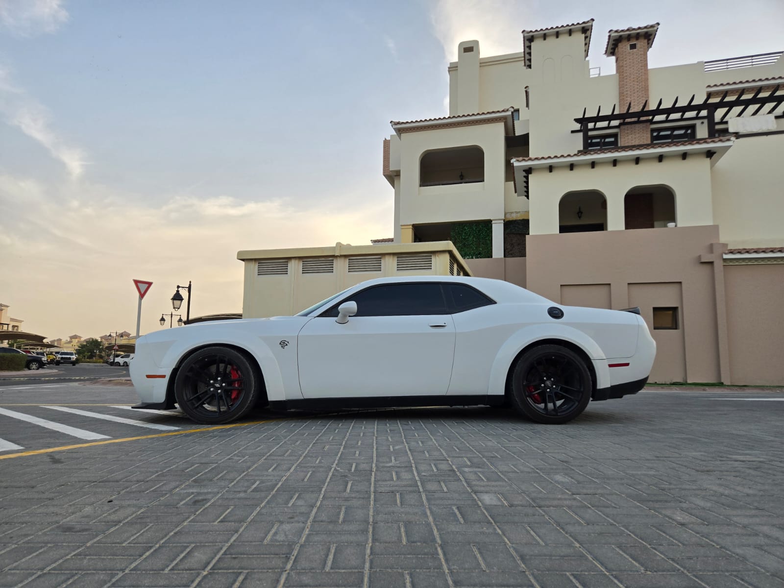 Dodge Challenger SRT Helcat